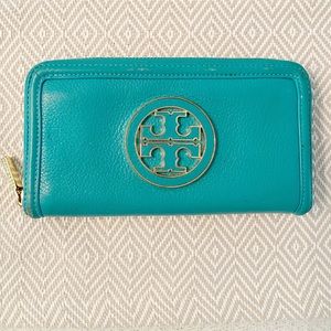 Tory Burch Aqua Leather Full ZIP Wallet